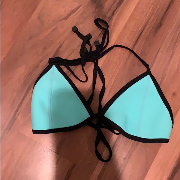 Triangl bikini - Picture 3 of 4